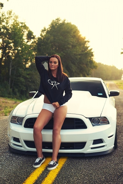 Laura Russell joins the ShockerRacing Girls