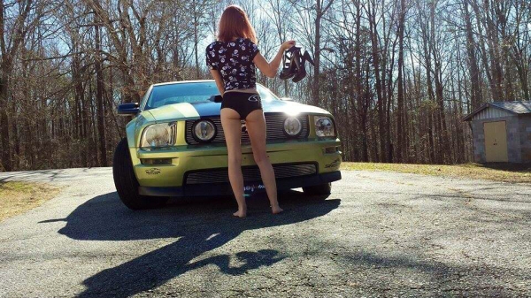Karli Perry with a Mustang GT for ShockerRacingGirls