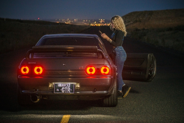 Cassidee Alderman Shoot 2 with a Skyline GTR